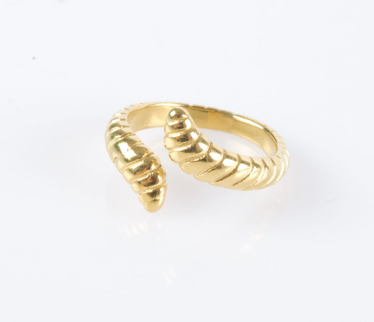 Anillo Snake Charm